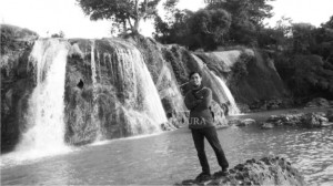 AIR TERJUN TOROAN. Salah satu tempat pariwisata yang dimiliki Pemkab Sampang.