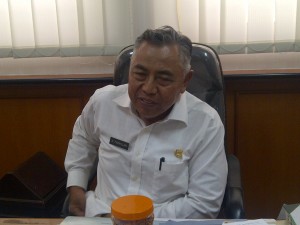 FADHILAH BUDIONO. Wabup Sampang yang saat ini menjadi Plh menggatikan ke kosongan kekuasaan Bupati Sampang saat medical check up ke Singapura, Kamis (25/8).