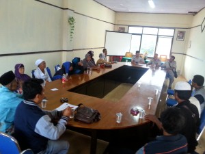 Suasana mediasi kasus dugaan penyerobotan tanah di BPN Sumenep. (JUNAIDI)