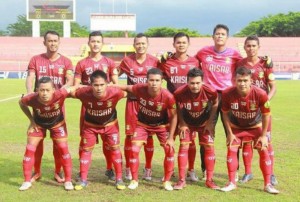 Skuad Perssu berfoto sebelum pertandingan