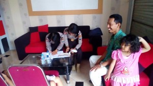 Penggalangan dana di hari kedua. (ALMUSTAFA)
