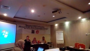 Workshop FCTC yang digelar AJI Surabaya dan Komnas Pengendalian Tembakau.