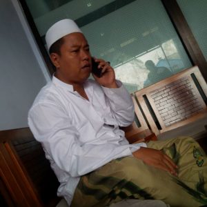 H. Ashari, Wakil Sekretaris Dewan Pimpinan Daerah (DPD) Partai Demokrat Jawa Timur sekaligus Bendahara DPC Kabupaten Sampang.