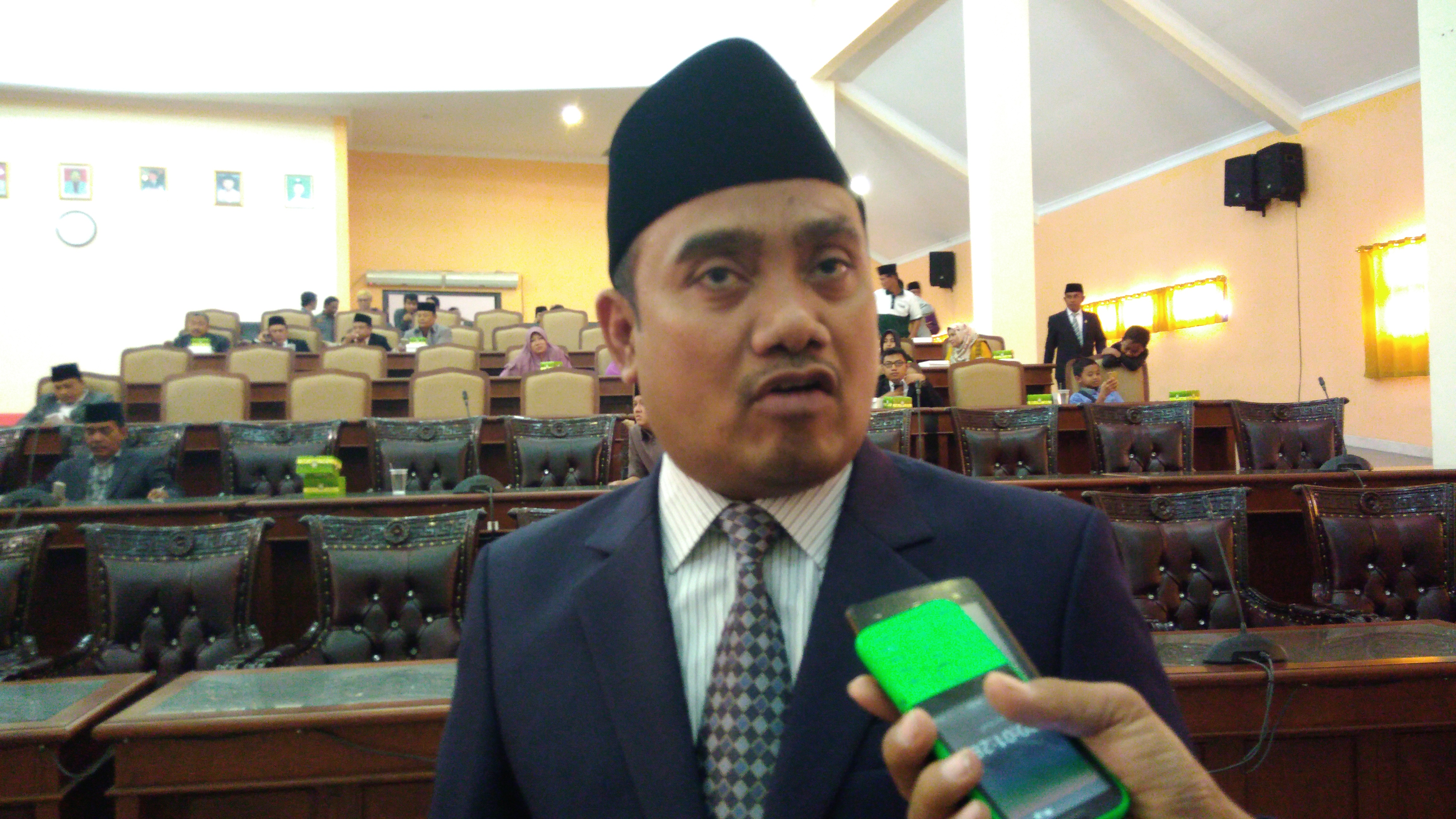 Ketua DPRD Sampang Berang, Ada Apa?