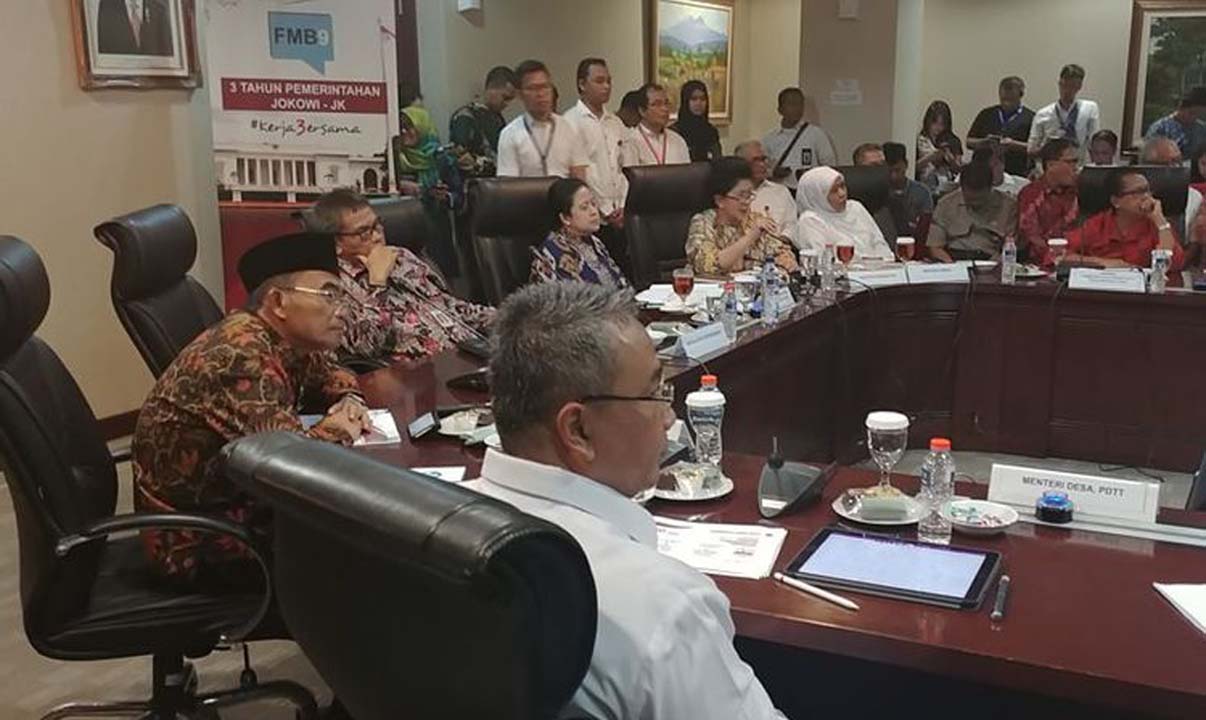 Niat Khofifah “Nyagub” Disinggung Pada Jumpa Pers 3 Tahun Jokowi-JK