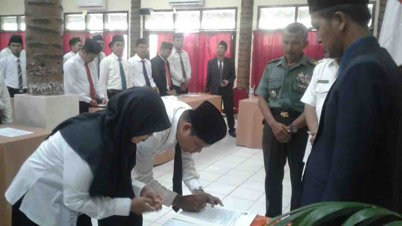 Pelantikan 70 PPK Terpilih Berjalan Khidmat