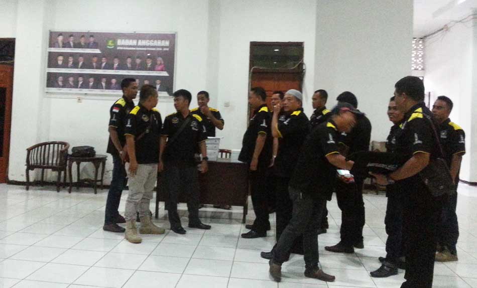 Komisi I Tegaskan Debt Collector Tak Boleh Rampas Kendaraan