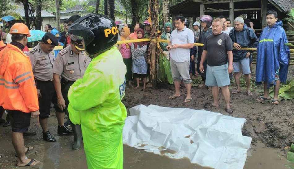 Janda Ditemukan Tewas di Kebun Pisang