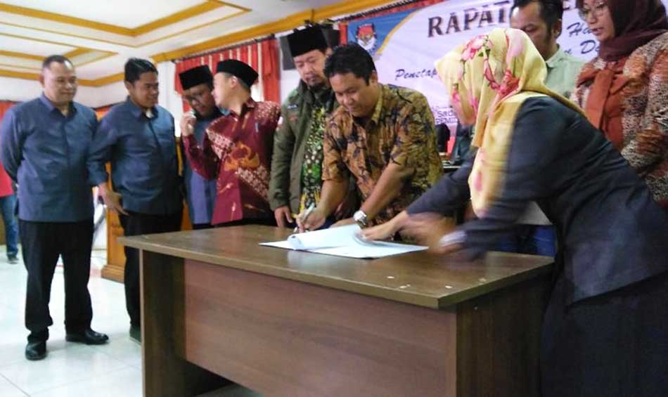Gus Ipul-Puti dan Khofifah-Emil Resmi Jadi Cagub-Cawagub Jatim
