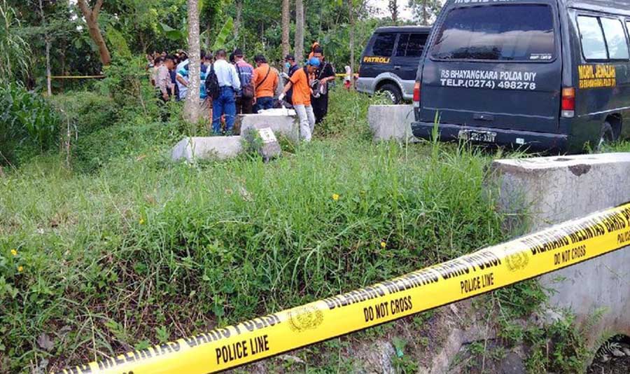 Pria ini Ditemukan Tewas di Kebun Jagung