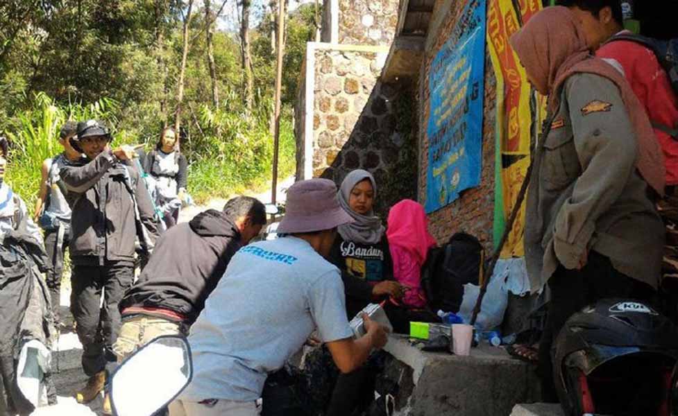 Terjebak Letusan, 160 Pendaki Gunung Merapi Sudah Berhasil Turun