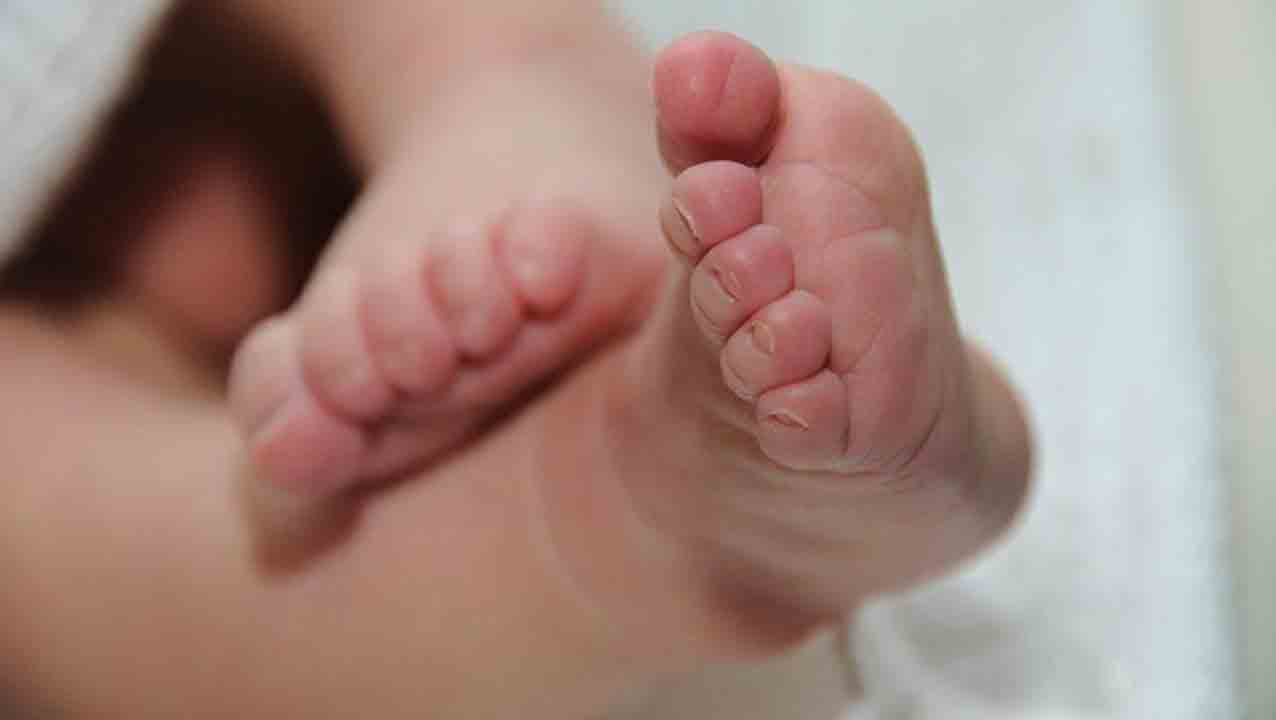 Dikubur 9 Jam, Bayi Usia 5 Bulan ini Ditemukan Masih Hidup