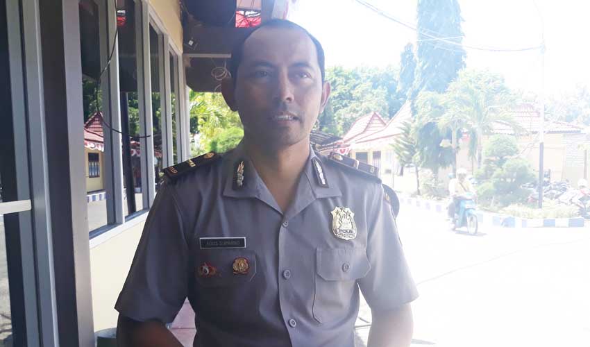 Kedapatan Bawa Sajam dan Sabu, 2 Warga Ambunten Diamankan