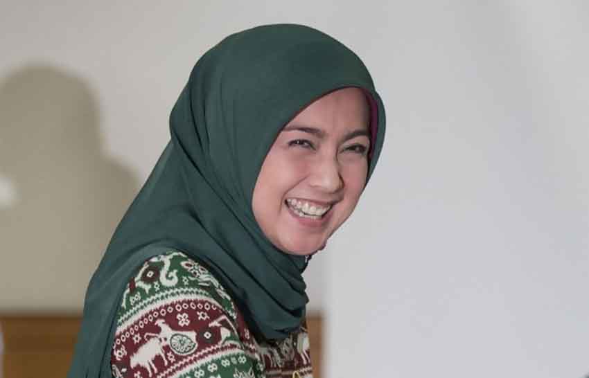 Desy Ratnasari Mengaku Sudah Punya Pacar, Siapa Dia?