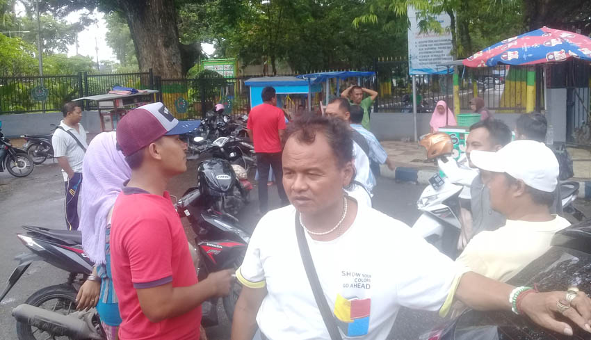Tetap Ditertibkan Satpol PP, PKL Ancam Demo Pemkab Pamekasan