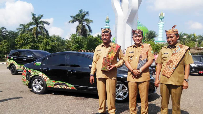 Bupati Pamekasan Resmi Luncurkan “Mobdin Batik”