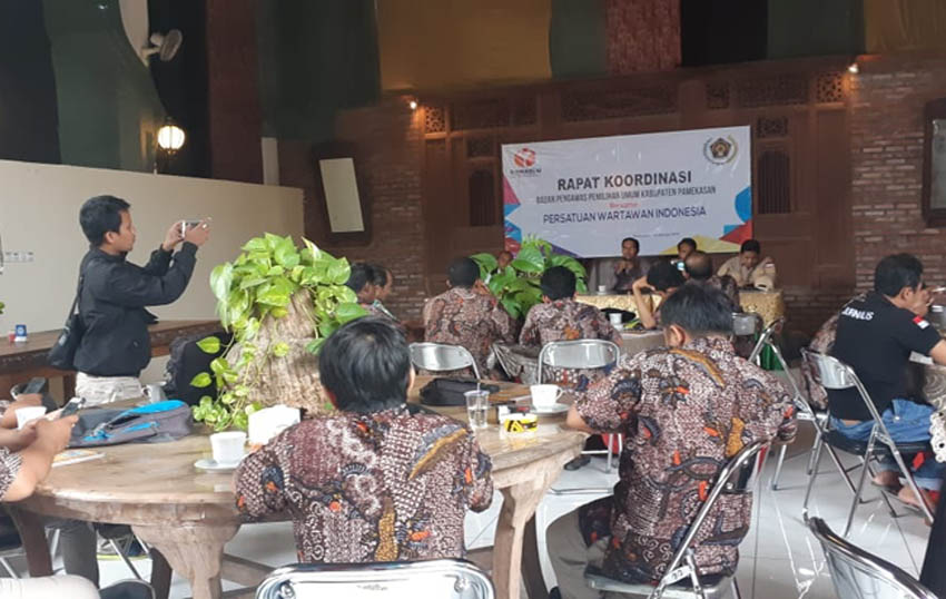 Bawaslu dan PWI Pamekasan Gagas Pengawasan Partisipatif Pemilu Serentak 2019