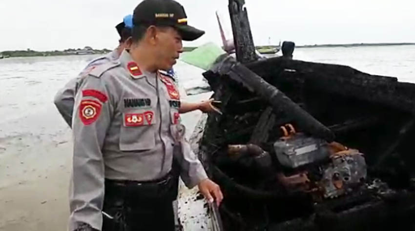 Perahu Nelayan di Pamekasan Kebakaran, Polisi Lakukan Penyelidikan
