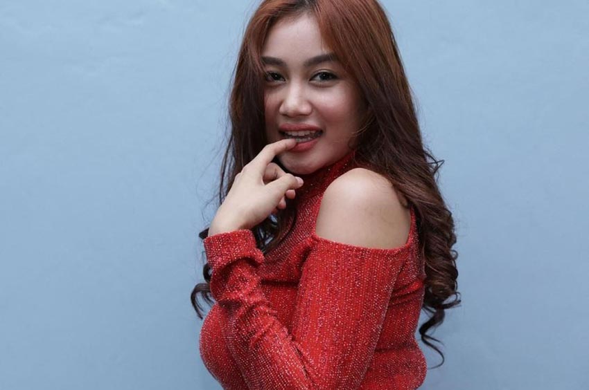 Tampil Berhijab di Acara Keagamaan, Pamela Safitri Malah Dihujat Netizen