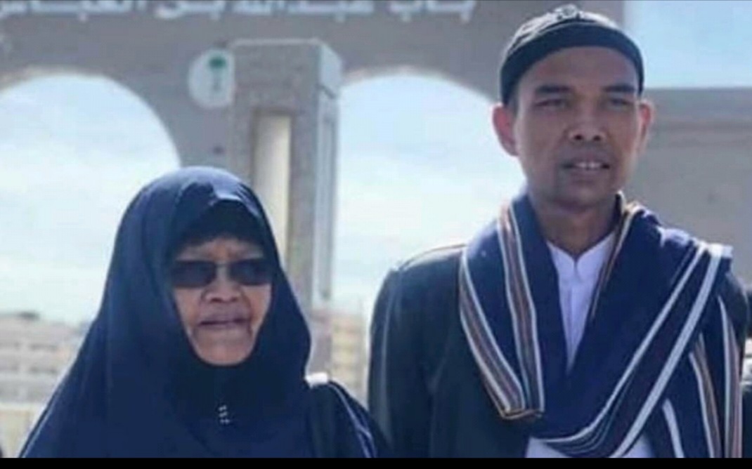 Kabar Duka, Ibunda Ustaz Abdul Somad Meninggal Dunia