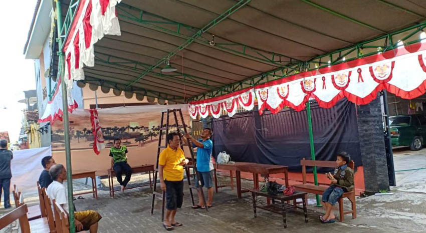 Warga Sumenep Bangun TPS Unik Bertemakan Isra Mikraj dan Ramadan