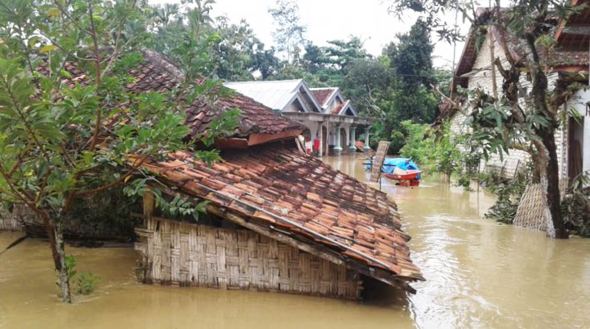 Desa Palengaan Daja Pamekasan Terendam Banjir