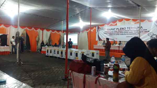 Rekapitulasi di Bangkalan Sempat Ditunda, Kenapa?
