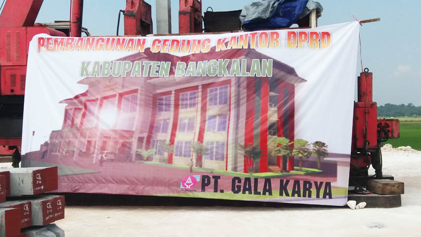 Pembangunan Gedung Baru DPRD Bangkalan Dimulai, Bupati pada PT Gala Karya: Harus Kualitas Bagus