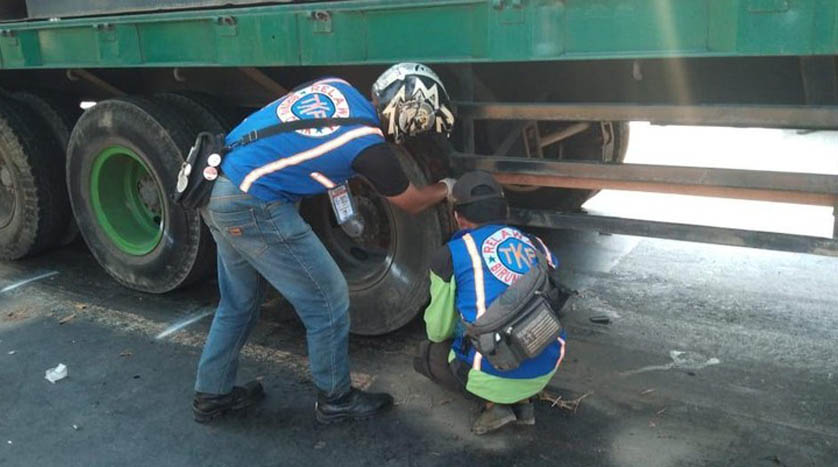Tragis, Ibu-Anak ini Tewas Terlindas Truk Kontainer