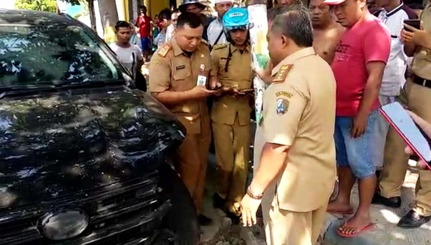 Terlibat Laka, Mobil Dinas Plt Camat Omben Ringsek