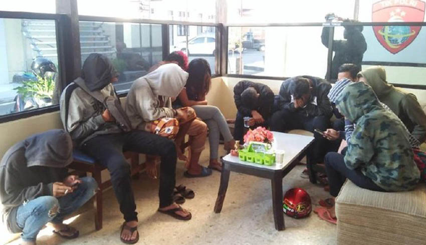 Belasan ABG dalam Kondisi Mabuk Digelandang ke Kantor Polisi, Satu Hamil 5 Bulan