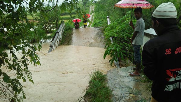 Anggaran Pembangunan Jembatan Desa Montorna Ditender Ulang