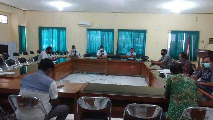 Tak ingin Data Bansos Tumpang Tindih, Sejumlah Pegiat di Sampang Datangi Kantor Dinsos