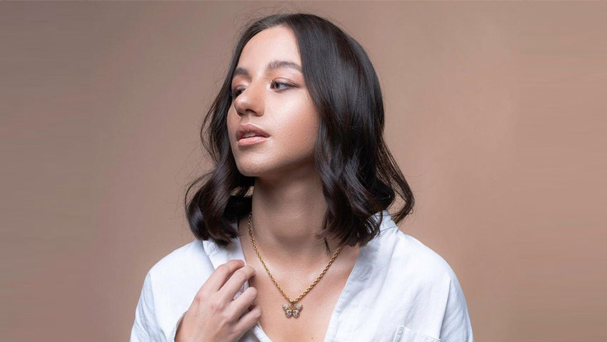 Mantan Pelayan Cantik ini Mendadak Tajir, Tapi Pekerjaannya Kini Jadi Kontroversi