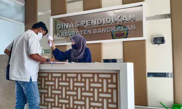 Khawatir SMP Swasta ‘Mokong’, Disdik Bangkalan Imbau MPLS Dilaksanan Secara Daring
