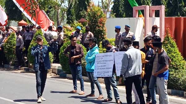 Terkait Persoalan Tambak Udang, Mahasiswa Kembali Demo Pemkab Sumenep