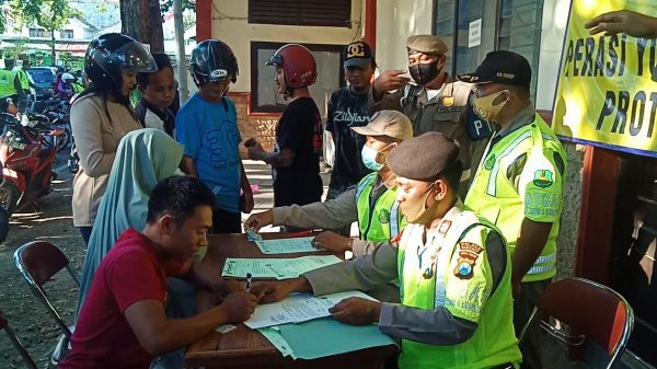 Puluhan Orang di Sumenep Terjaring Operasi Gegara Tak Pakai Masker