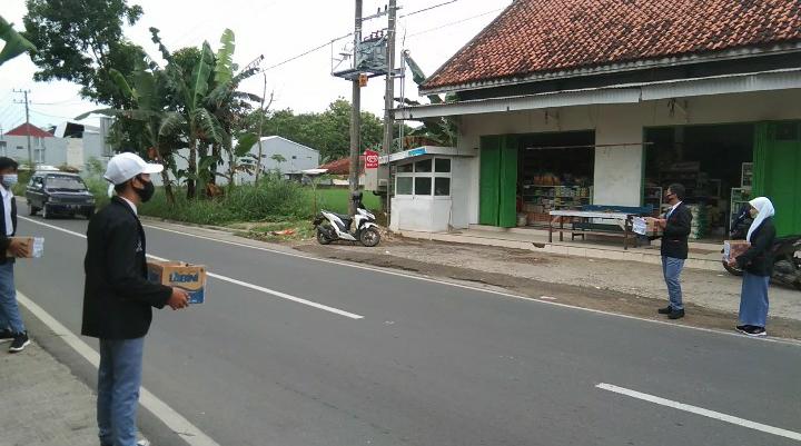 Puluhan Pelajar di Pamekasan Lakukan Penggalangan Dana untuk Korban Gempa Sulawesi