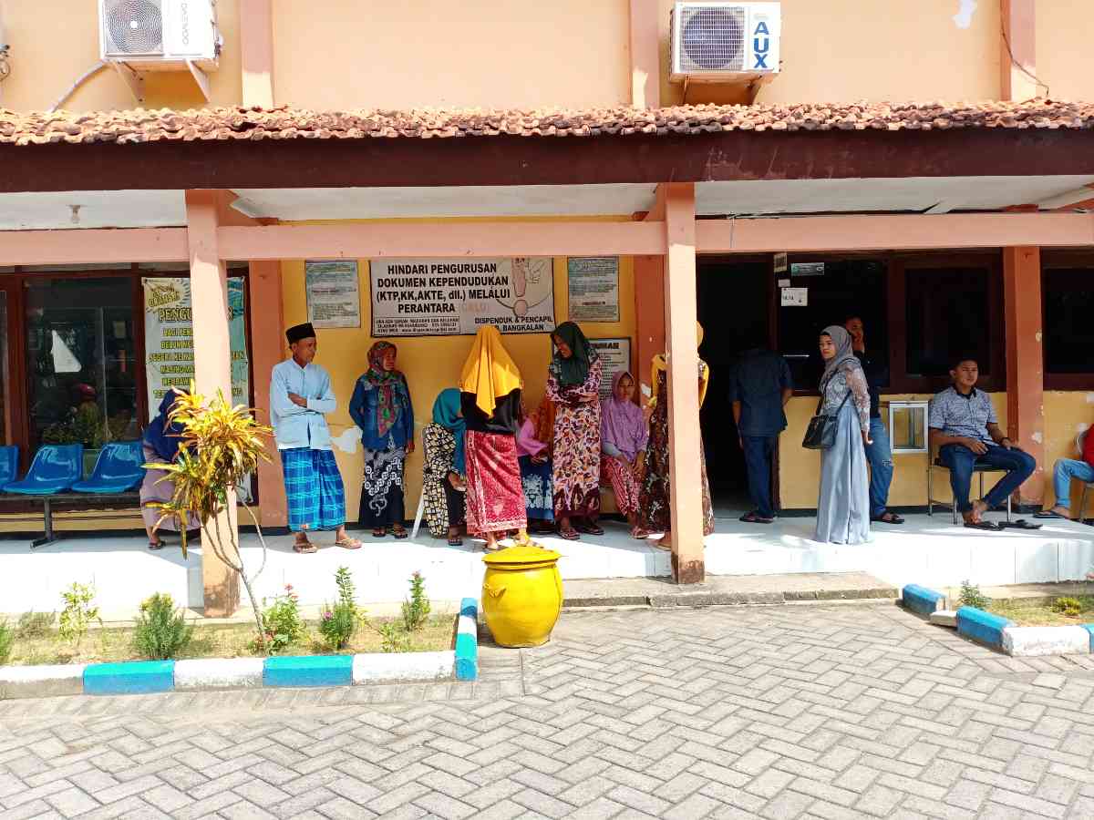 Imbas Covid-19, Dua Pelayanan di Dispendukcapil Bangkalan Ditutup