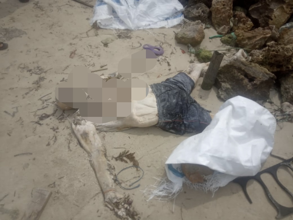 Ada Mayat di Pinggir Pantai Sumenep, Diduga Korban Laka Laut