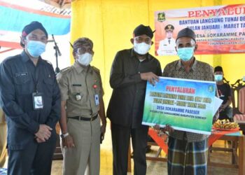 Salurkan BLT Desa di Pulau Sapudi, Bupati Sumenep: Silakan Dipakai untuk Memenuhi Kebutuhan