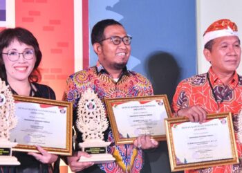Bupati Sumenep Kembali Raih Penghargaan, Kali ini Sebagai Tokoh Penggerak Koperasi