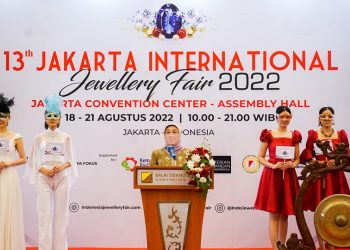 Reni Yanita dan IKM Perhiasan