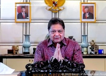 Menko Airlangga dalam acara The Cooler Earth Sustainability Summit 2022 yang diselenggarakan oleh CIMB Niaga, Rabu