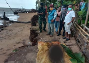 Sempat Dikira Boneka, Mayat Laki-laki Diduga Korban Laka Laut Ditemukan di Kangayan