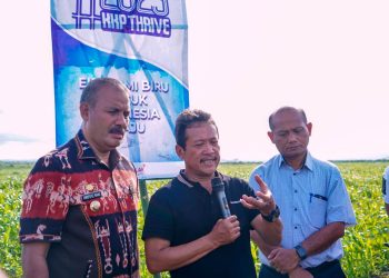 Ke Sumba Timur, Menteri Trenggono Jajaki Bangun Tambak Udang Modern