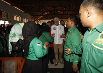 Hari Pencoblosan Makin Dekat, Ganjar Minta TPD, TPC dan Relan Kerja Lebih Keras