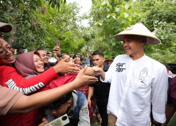 Ganjar Minta Tim dan Relawan Jaga Rumah Sendiri agar Tidak Disatroni Lawan