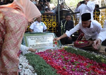 Ganjar ke Makam Pendiri NU dan Cak Imin ke Makam Bung Karno, Sinyal Kerja Sama?