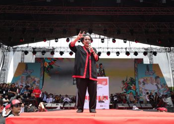Ganjar Pranowo Titip Salam Metal kepada Megawati Soekarnoputri